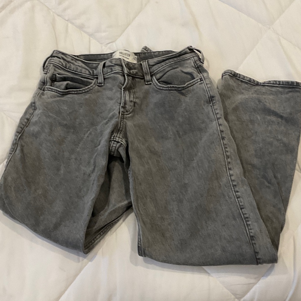 Hollister Low-Rise Baggy Gray Jeans